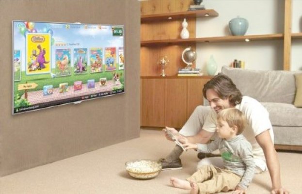 Televizoarele controlate prin voce şi gesturi, disponibile în România